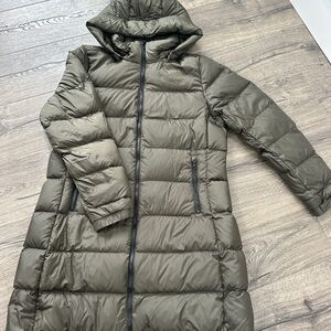 The North Face Women's Metropolis Parka III